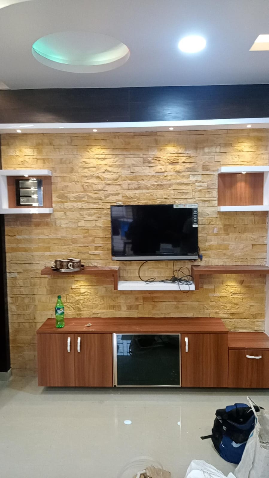 Executive Home Office Workstation with Storage Cubbies & Cable Management - Execution #